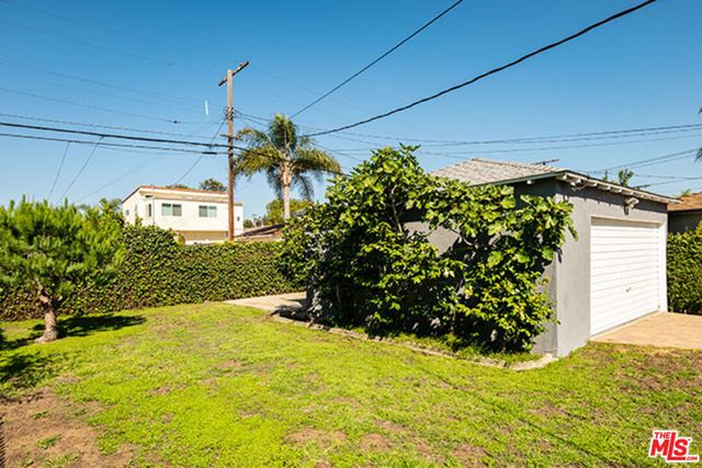 2468 Glencoe Avenue, Venice, CA 90291