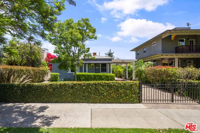2468 Glencoe Avenue, Venice, CA 90291