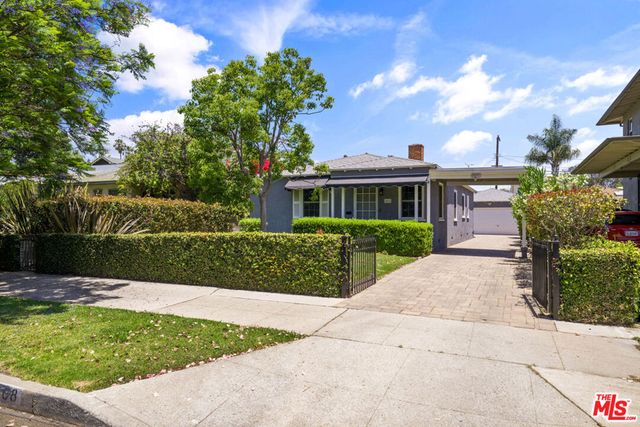2468 Glencoe Avenue, Venice, CA 90291