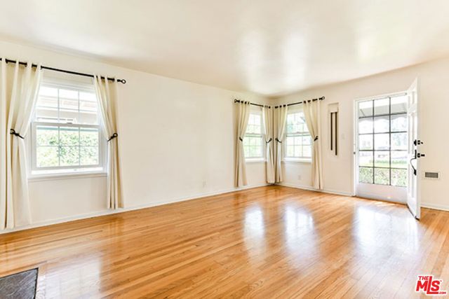 2468 Glencoe Avenue, Venice, CA 90291