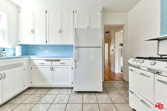 2468 Glencoe Avenue, Venice, CA 90291
