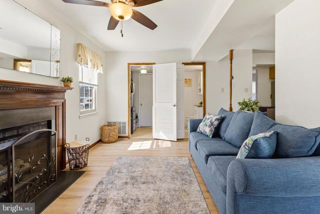 119 ROBINS RUN W, Swedesboro, NJ 08085