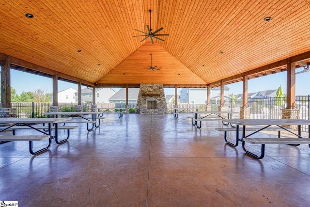 7044 Glass Court, Spartanburg, SC 29307