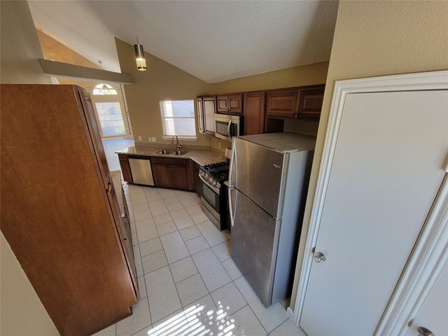 5718 Fargo Drive, Dickinson, TX 77539