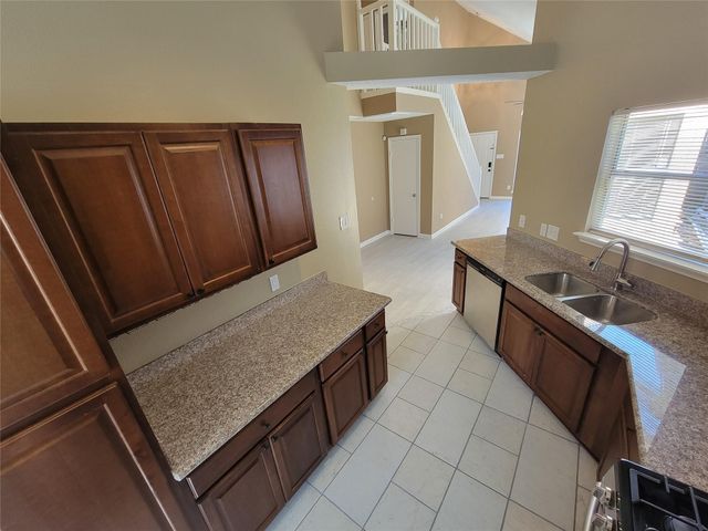 5718 Fargo Drive, Dickinson, TX 77539