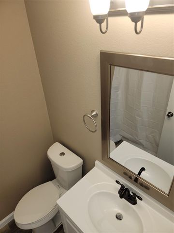 5718 Fargo Drive, Dickinson, TX 77539