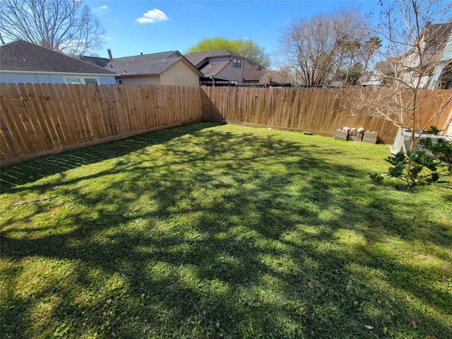 5718 Fargo Drive, Dickinson, TX 77539