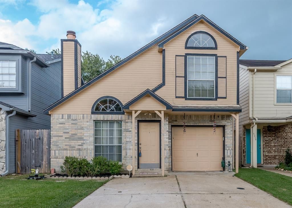 5718 Fargo Drive, Dickinson, TX 77539