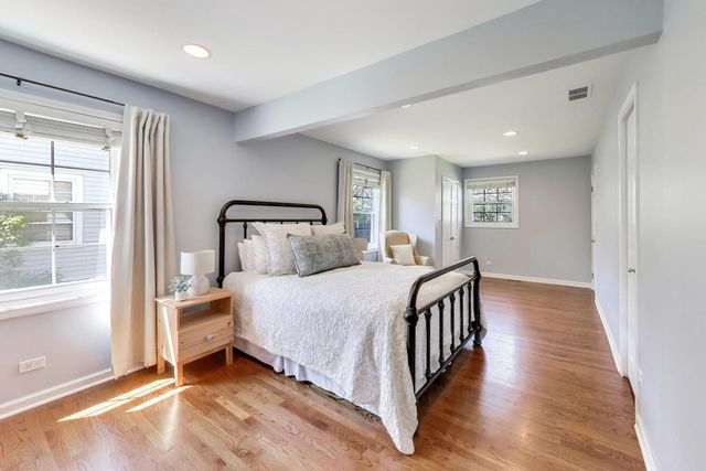 528 Cumnor Court, Deerfield, IL 60015