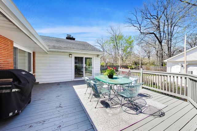 528 Cumnor Court, Deerfield, IL 60015