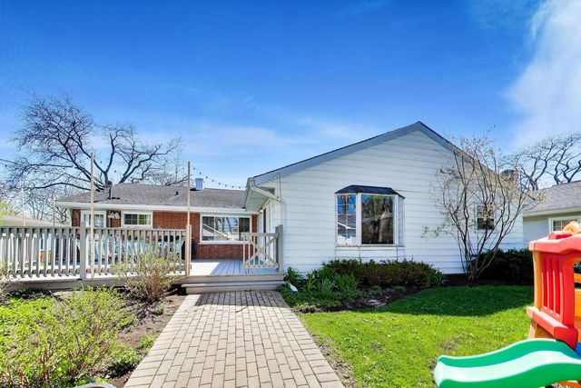 528 Cumnor Court, Deerfield, IL 60015