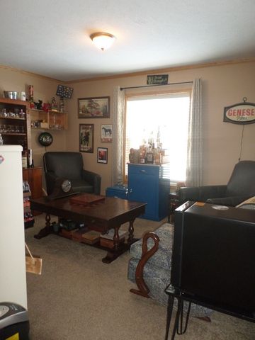 1520 PINEGROVE Way, Erie, PA 16509