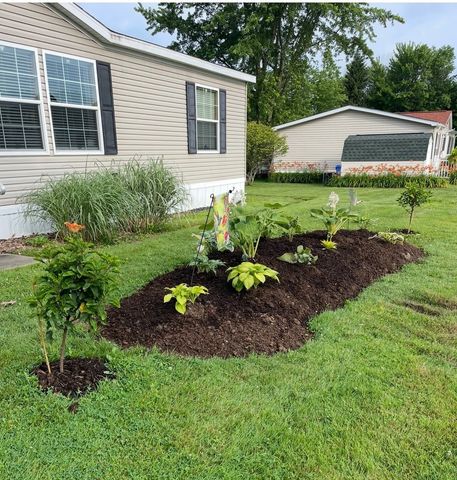 1520 PINEGROVE Way, Erie, PA 16509