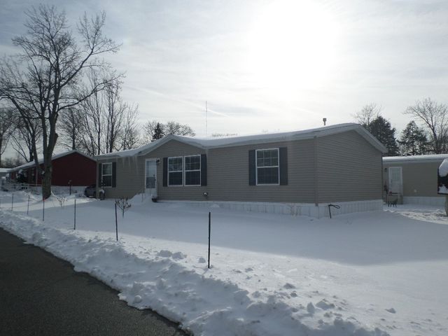 1520 PINEGROVE Way, Erie, PA 16509