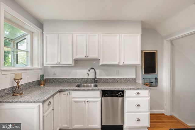 3736 KELLER AVE, Alexandria, VA 22302