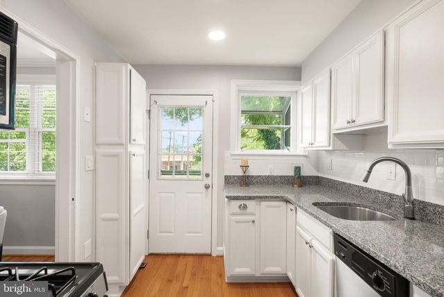 3736 KELLER AVE, Alexandria, VA 22302