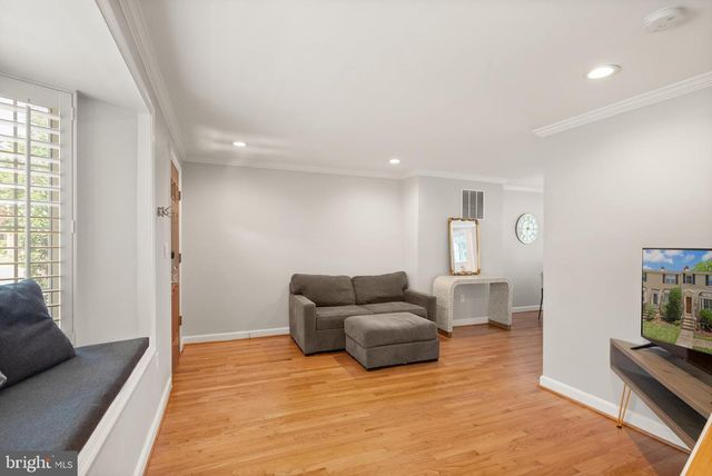3736 KELLER AVE, Alexandria, VA 22302