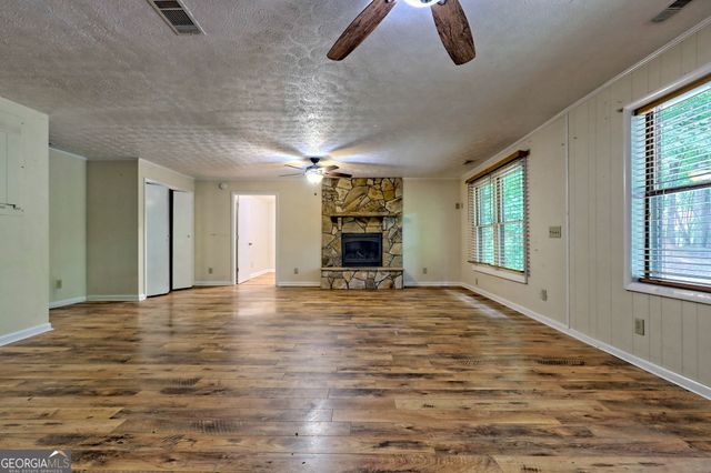 1054 Sutton Road, Hiawassee, GA 30546