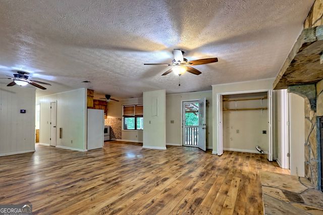 1054 Sutton Road, Hiawassee, GA 30546