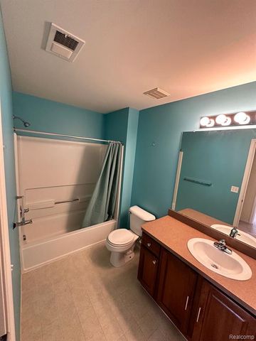 39700 Rockcrest Lane, Northville, MI 48168