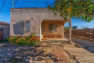 1689 E 109th St, Los Angeles, CA 90059