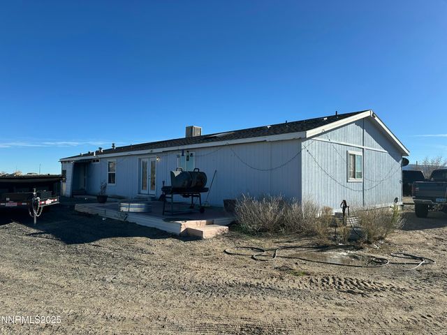 3250 E 4th Street, Silver Springs, NV 89429