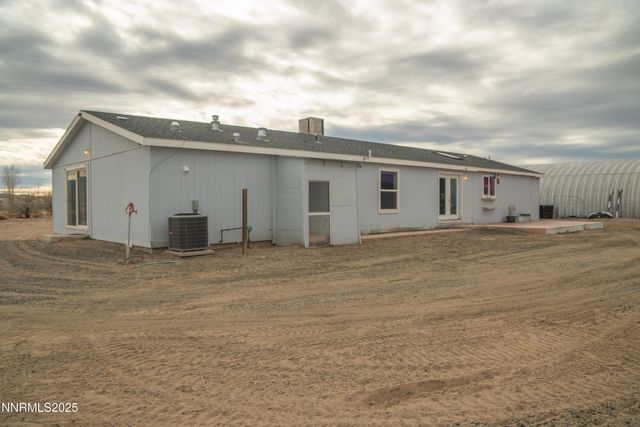 3250 E 4th Street, Silver Springs, NV 89429