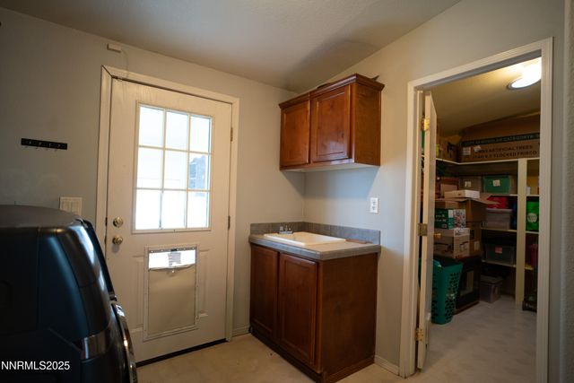 3250 E 4th Street, Silver Springs, NV 89429