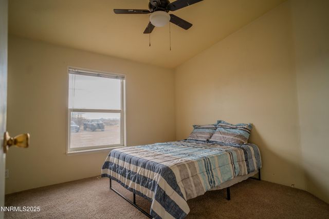 3250 E 4th Street, Silver Springs, NV 89429