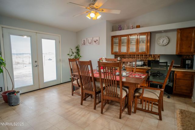 3250 E 4th Street, Silver Springs, NV 89429