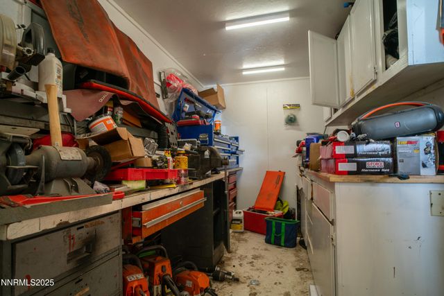 3250 E 4th Street, Silver Springs, NV 89429