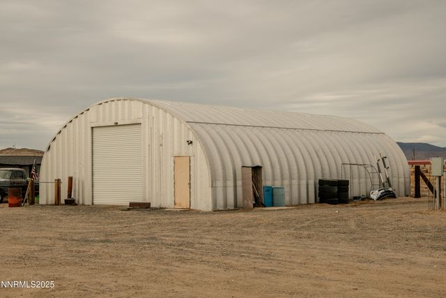 3250 E 4th Street, Silver Springs, NV 89429