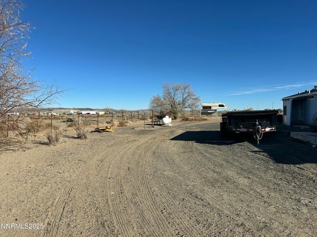 3250 E 4th Street, Silver Springs, NV 89429