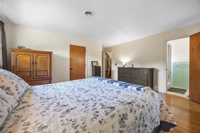 122 Westwood Dr, Whitman, MA 02382