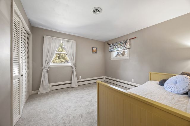 122 Westwood Dr, Whitman, MA 02382