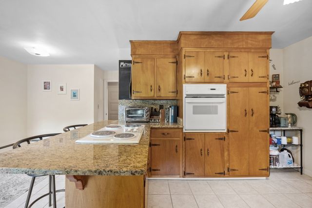 122 Westwood Dr, Whitman, MA 02382