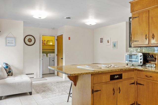 122 Westwood Dr, Whitman, MA 02382