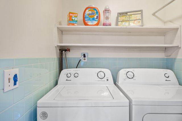 122 Westwood Dr, Whitman, MA 02382