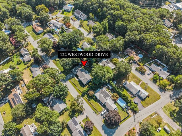 122 Westwood Dr, Whitman, MA 02382