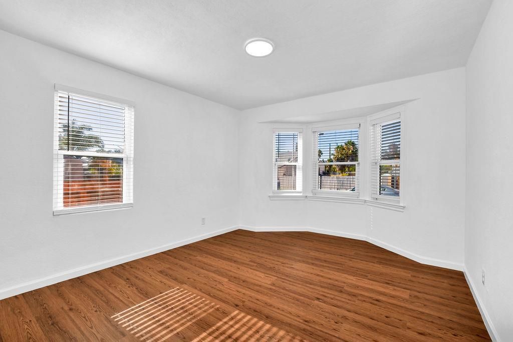 Image 15 of property listing at 425 W 8th Street, Pittsburg, CA 94565