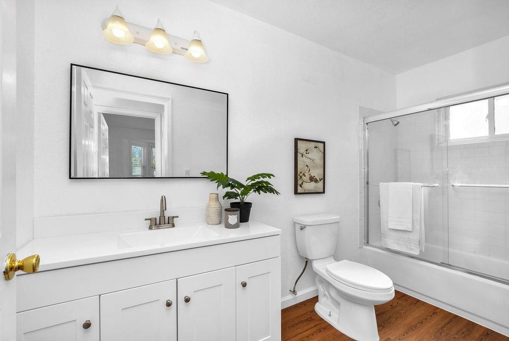 Image 17 of property listing at 425 W 8th Street, Pittsburg, CA 94565
