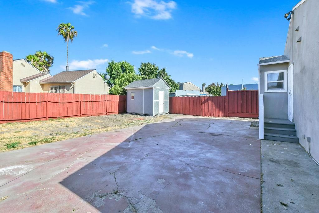 Image 22 of property listing at 425 W 8th Street, Pittsburg, CA 94565