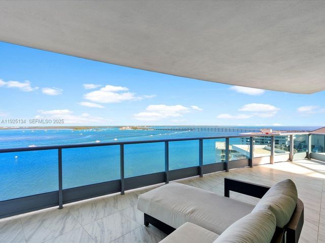 1331 Brickell Bay Dr 1811, Miami, FL 33131