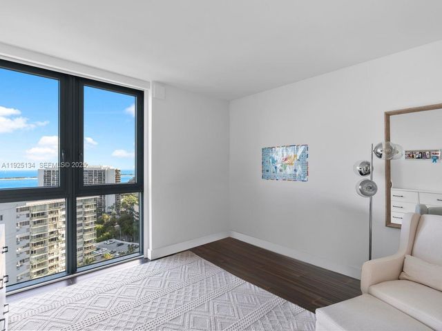 1331 Brickell Bay Dr 1811, Miami, FL 33131