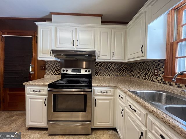 307 Brookdale Drive, Dublin, GA 31021