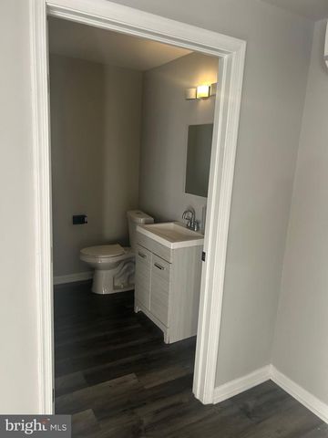 501-05 W GIRARD AVE, Philadelphia, PA 19122