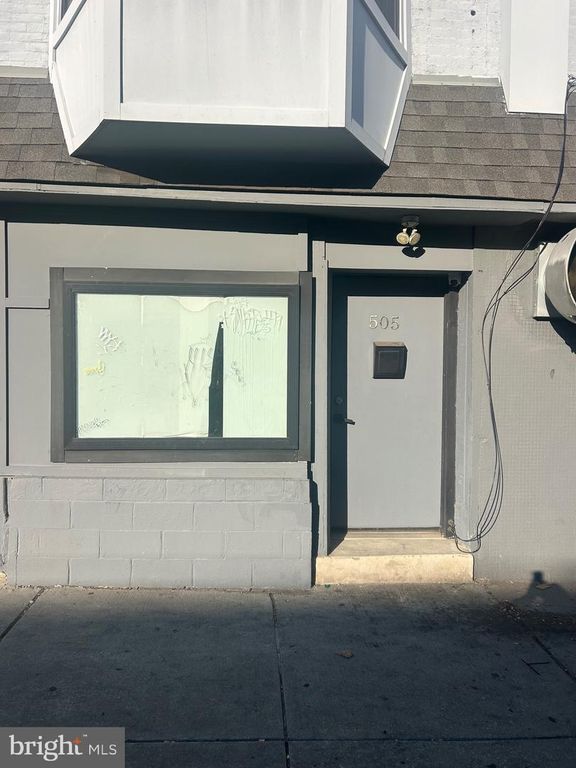 501-05 W GIRARD AVE, Philadelphia, PA 19122