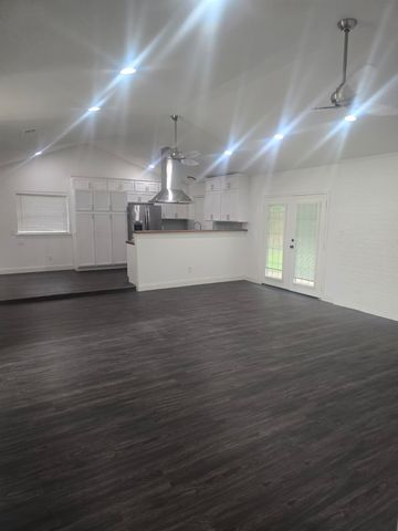 1013 Terrebonne Court, Arlington, TX 76014