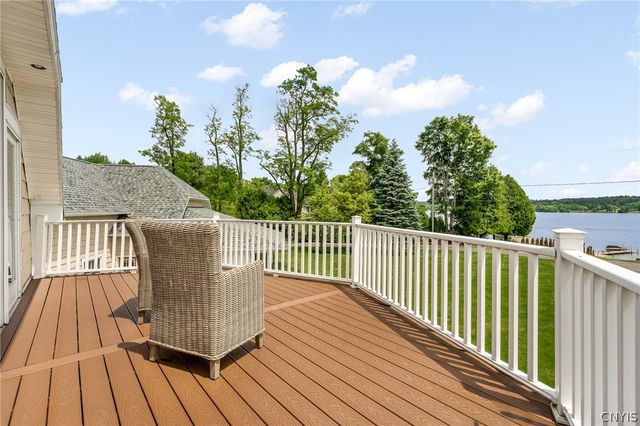1131 Marlyn Park Drive, Cazenovia, NY 13035