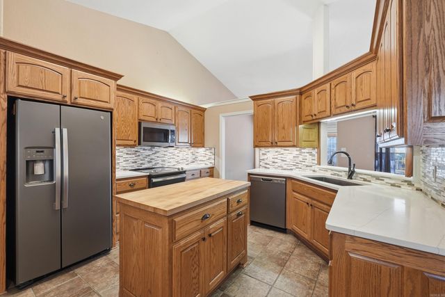 79 Bargus lane, Hot Springs Village, AR 71909